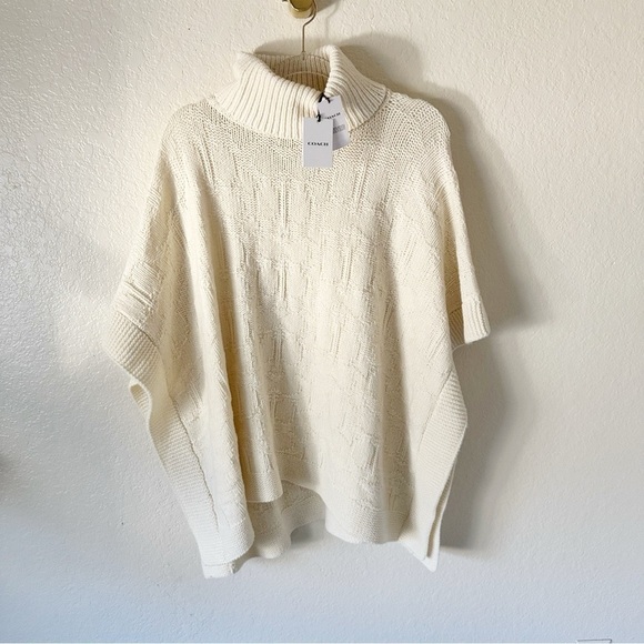 NEW Coach Signature Knit Poncho size S - Picture 8 of 10